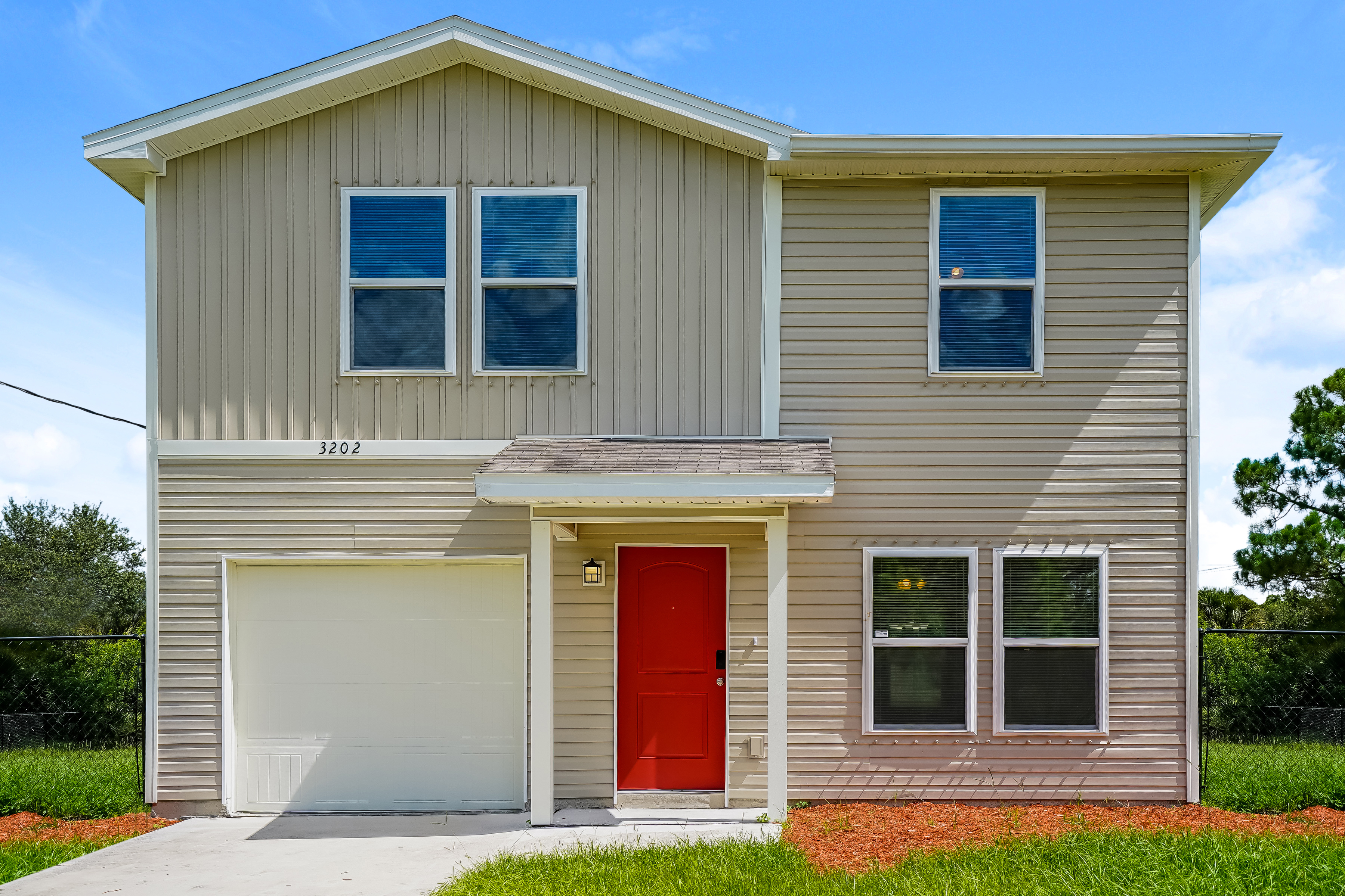 3202 37th ST W Lehigh Acres, FL 33971